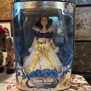 Vintage SnowWhite Disney Barbie Doll